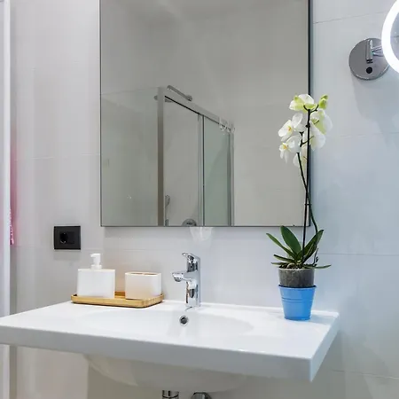 Lovely In With Wifi Apartment